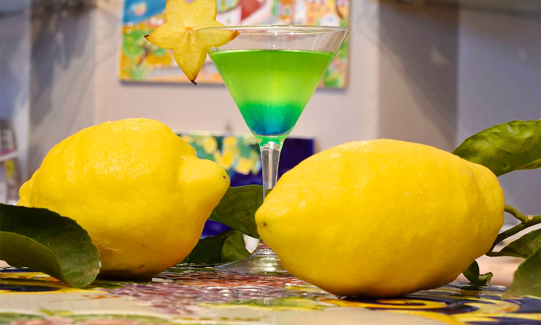 Cocktail Smeraldo, a base di Limoncello dello Smeraldo